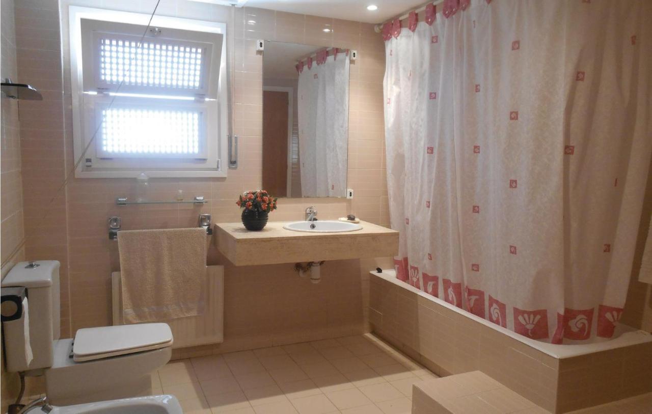 3 Bedroom Gorgeous Apartment In Tossa De Mar Bagian luar foto