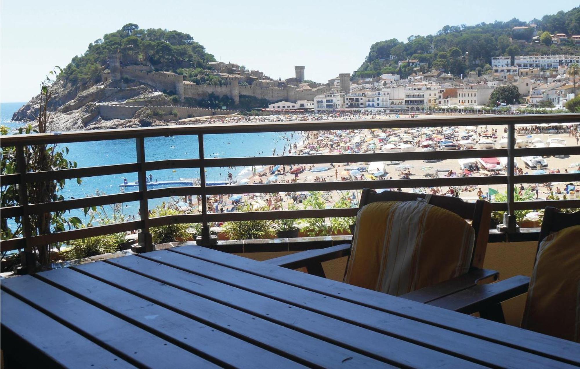 3 Bedroom Gorgeous Apartment In Tossa De Mar Bagian luar foto