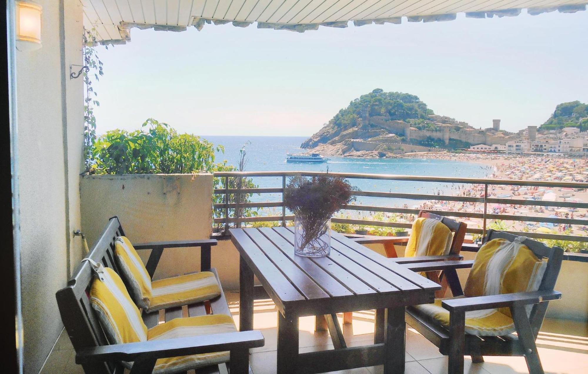3 Bedroom Gorgeous Apartment In Tossa De Mar Bagian luar foto